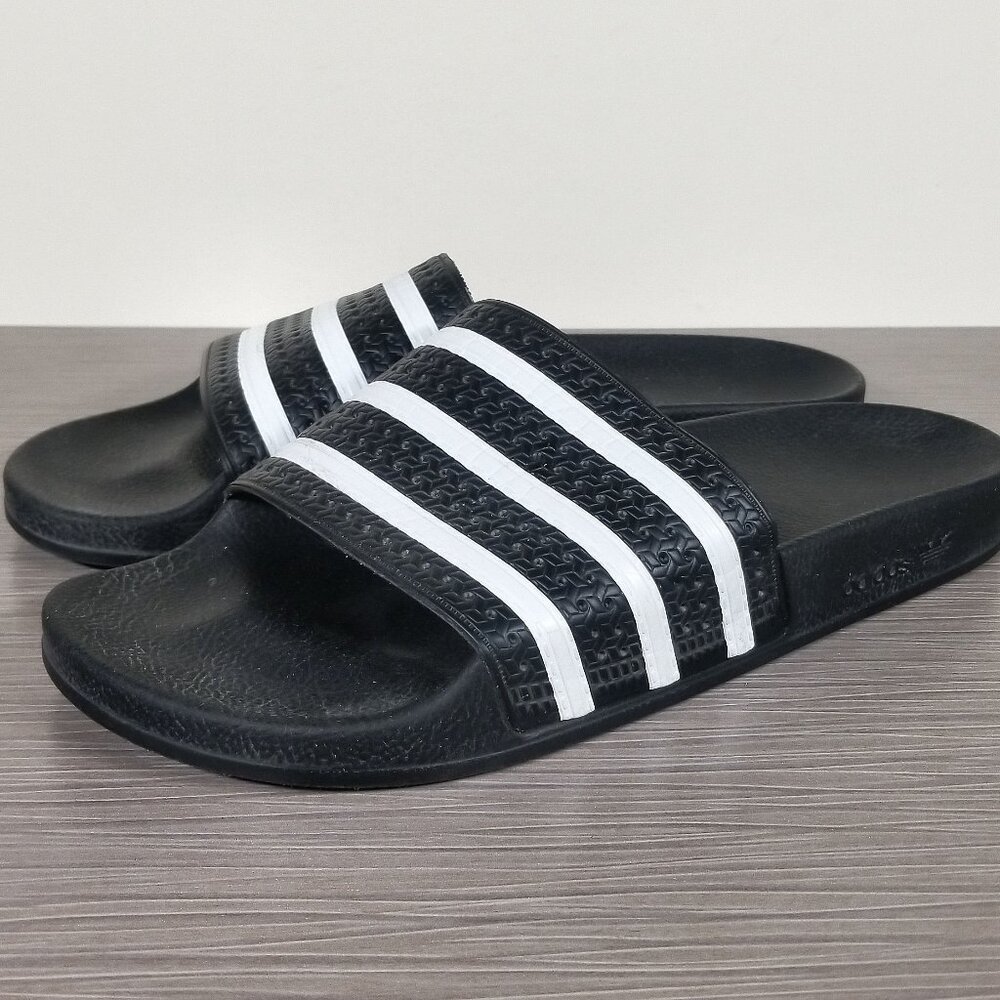 adidas Originals Adilette Slide Sandal, Core Black, Mens Size 11 M / 46